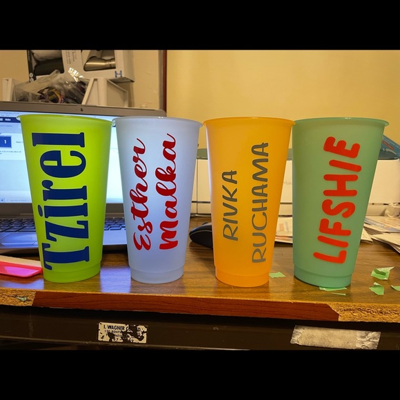 Personalized color changing tumblers with straws!! - Picture 2 of 3